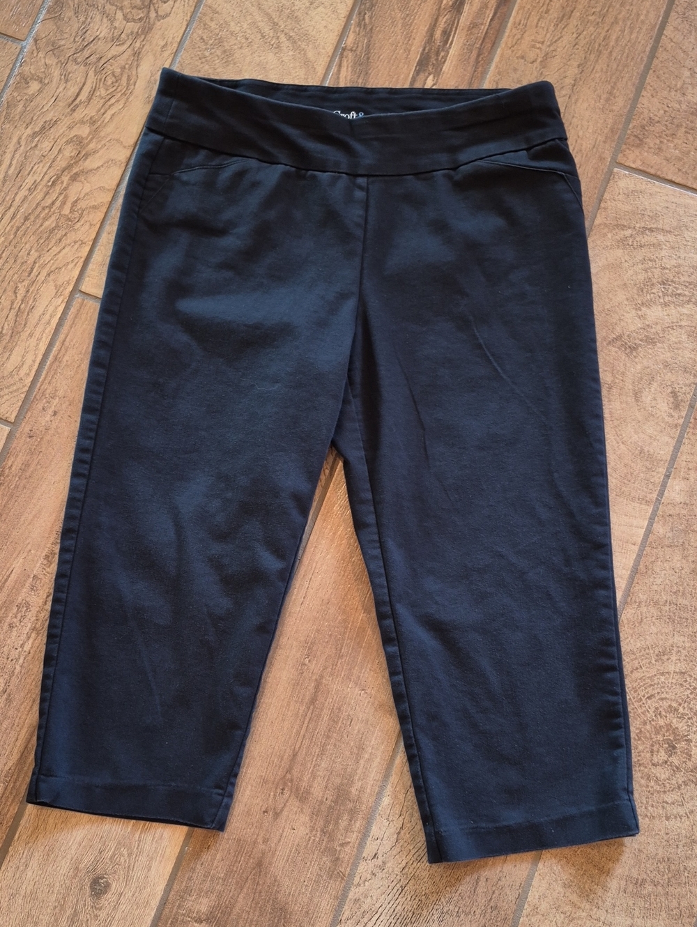 10  Black Capri Pull-On Crop Pants Croft & barrow